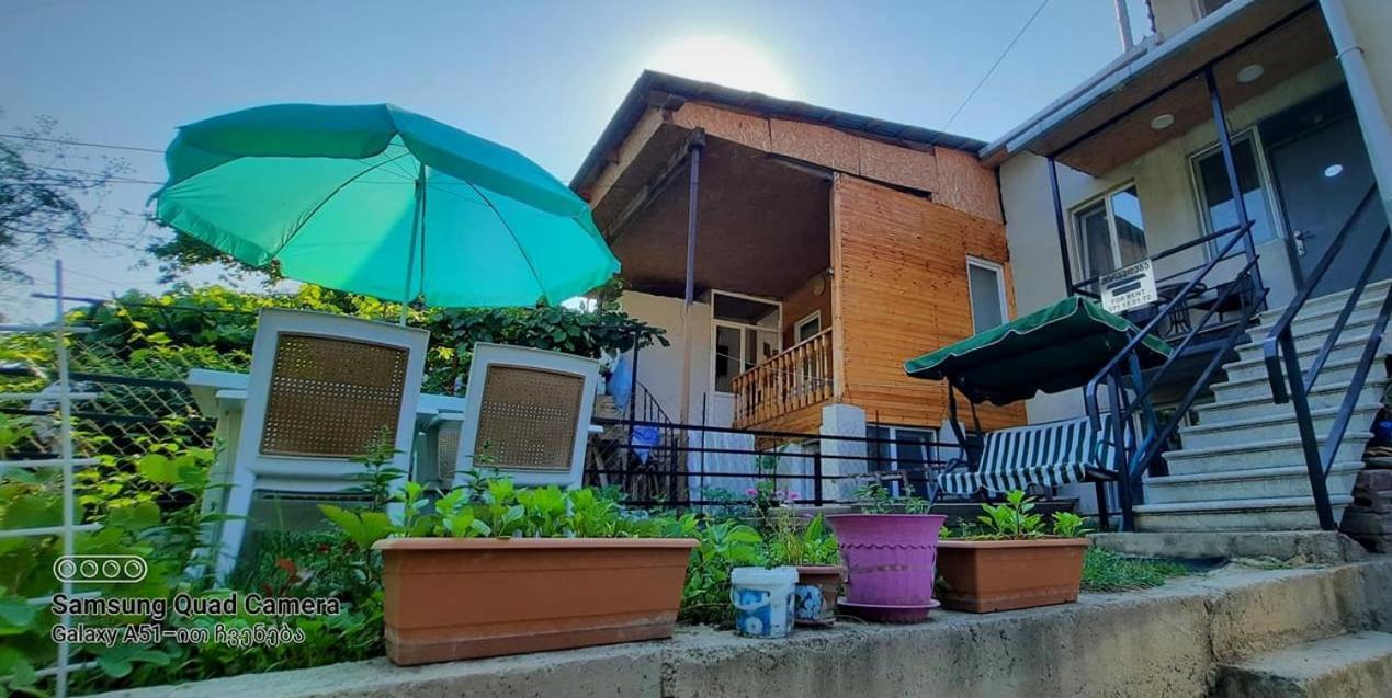 Apart-Otel Nino Borjomi Luaran gambar