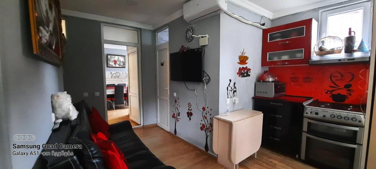 Apart-Otel Nino Borjomi Luaran gambar