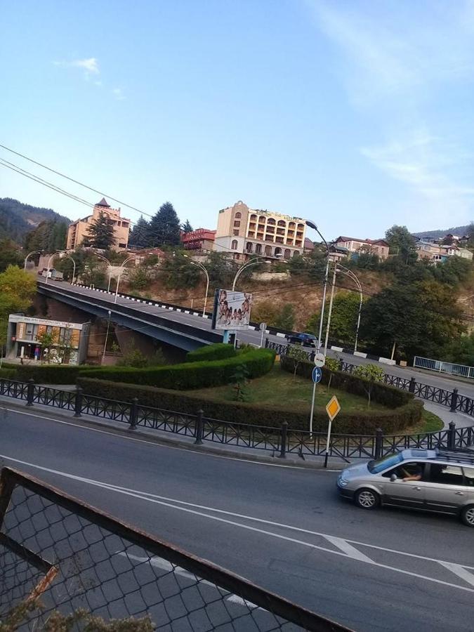 Apart-Otel Nino Borjomi Luaran gambar